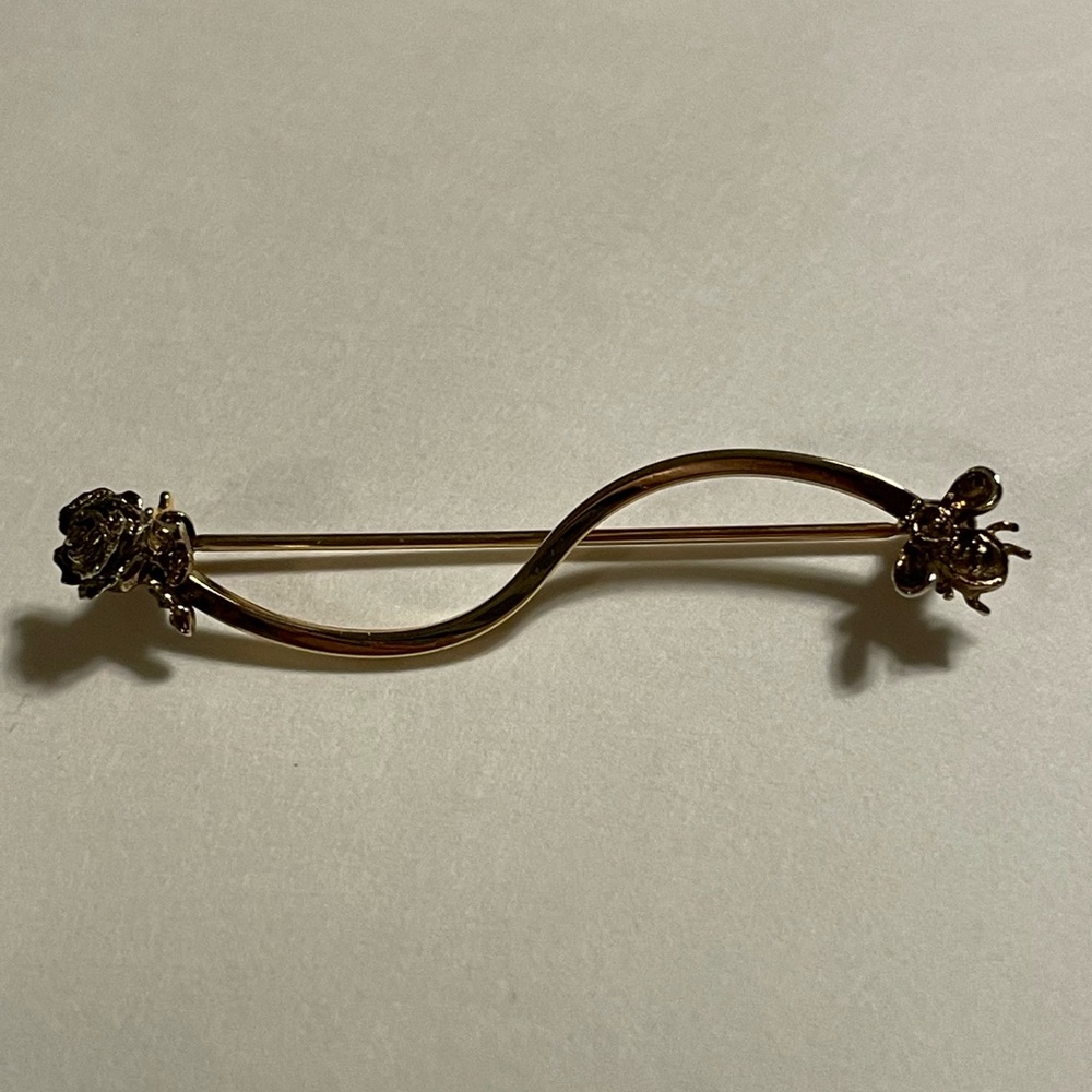 VINTAGE 1/20 12K Gold Filled Bee And Rose Brooch